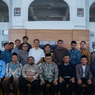 Foto bersama sosialisasi visi misi Al-Ikhlash Insitute