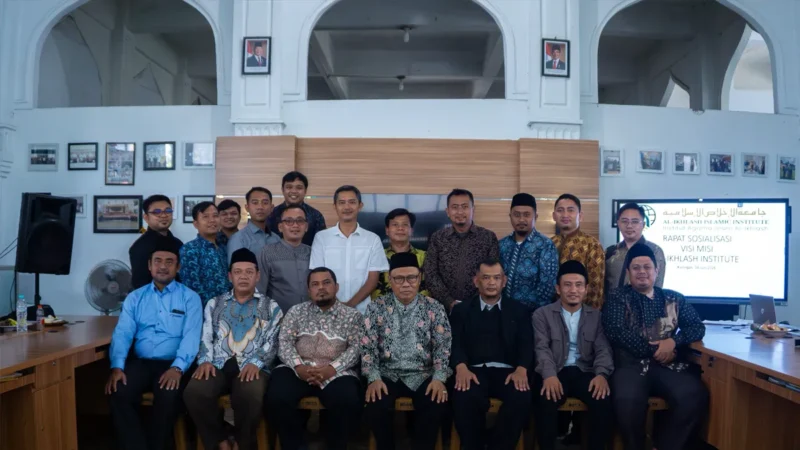 Foto bersama sosialisasi visi misi Al-Ikhlash Insitute